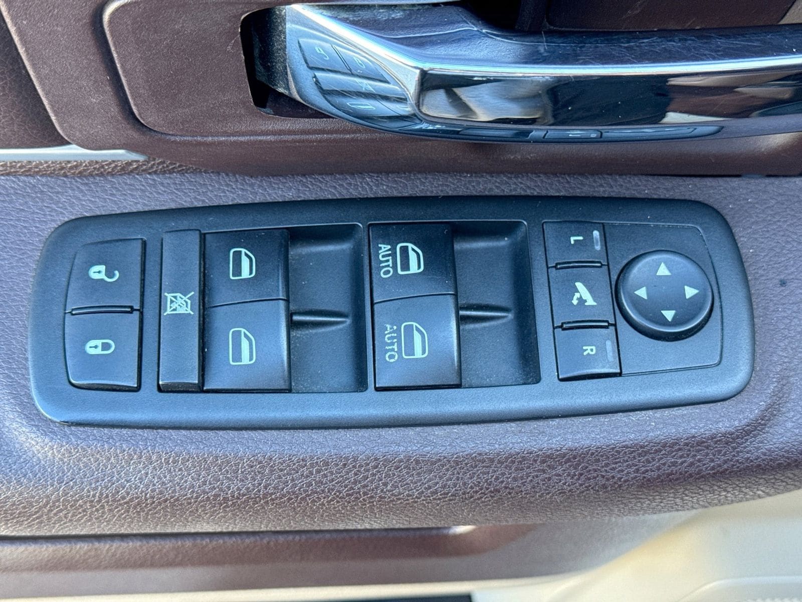 Thumbnail: 2014 RAM 1500 - 16