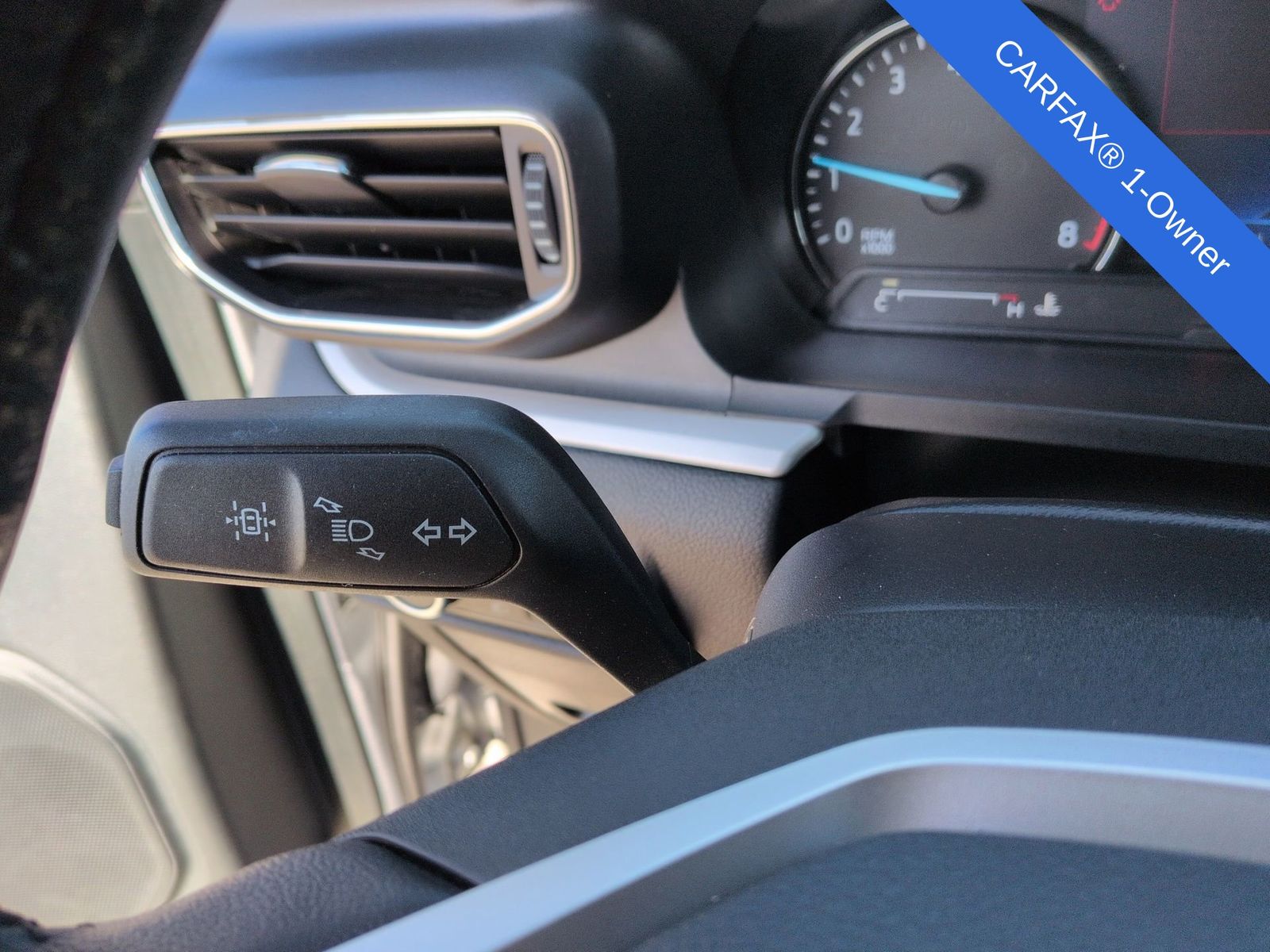 Thumbnail: 2024 Ford Explorer - 32