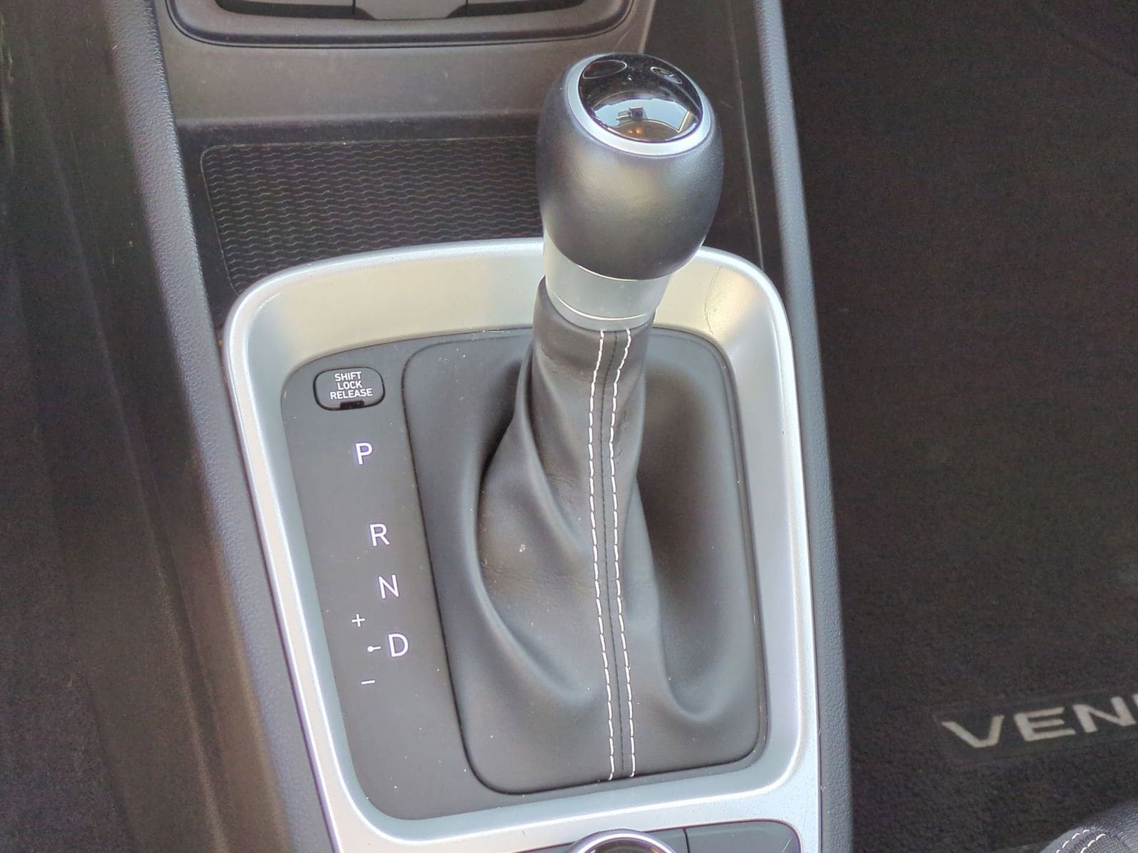 Thumbnail: 2023 Hyundai Venue - 34