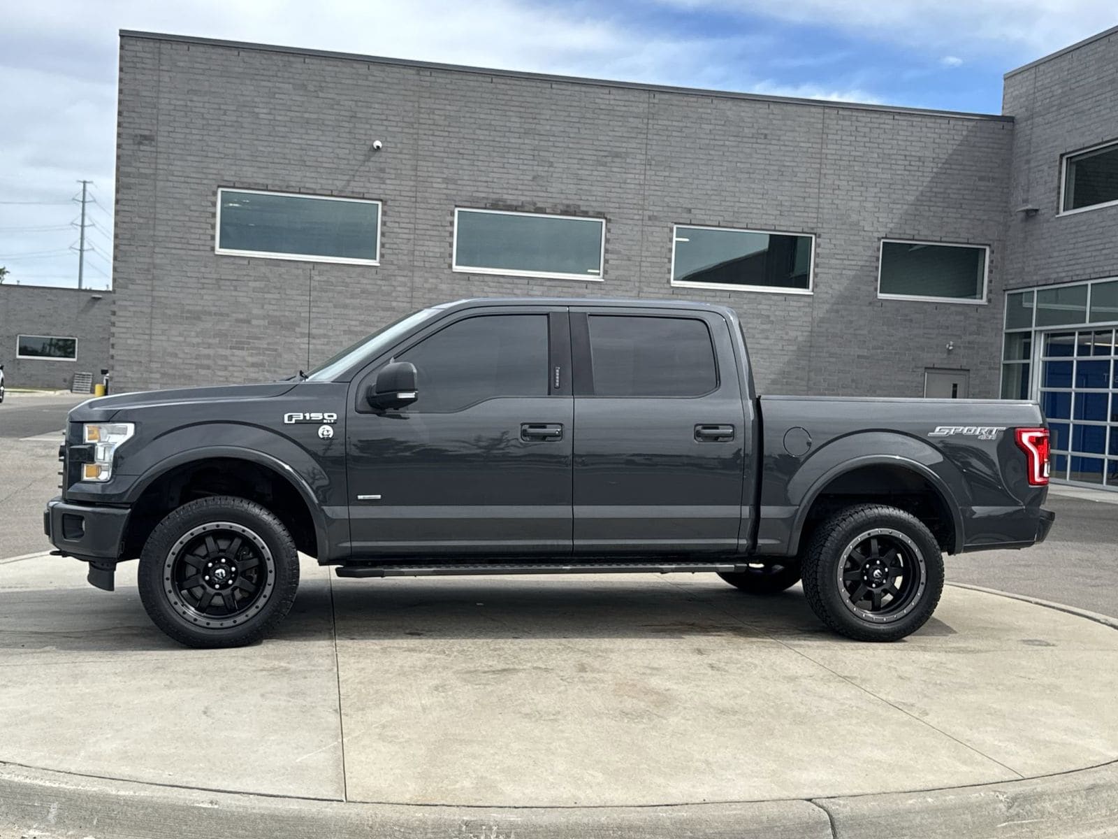 Thumbnail: 2017 Ford F-150 - 3