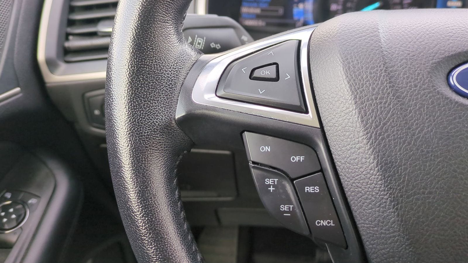 Thumbnail: 2021 Ford Edge - 23