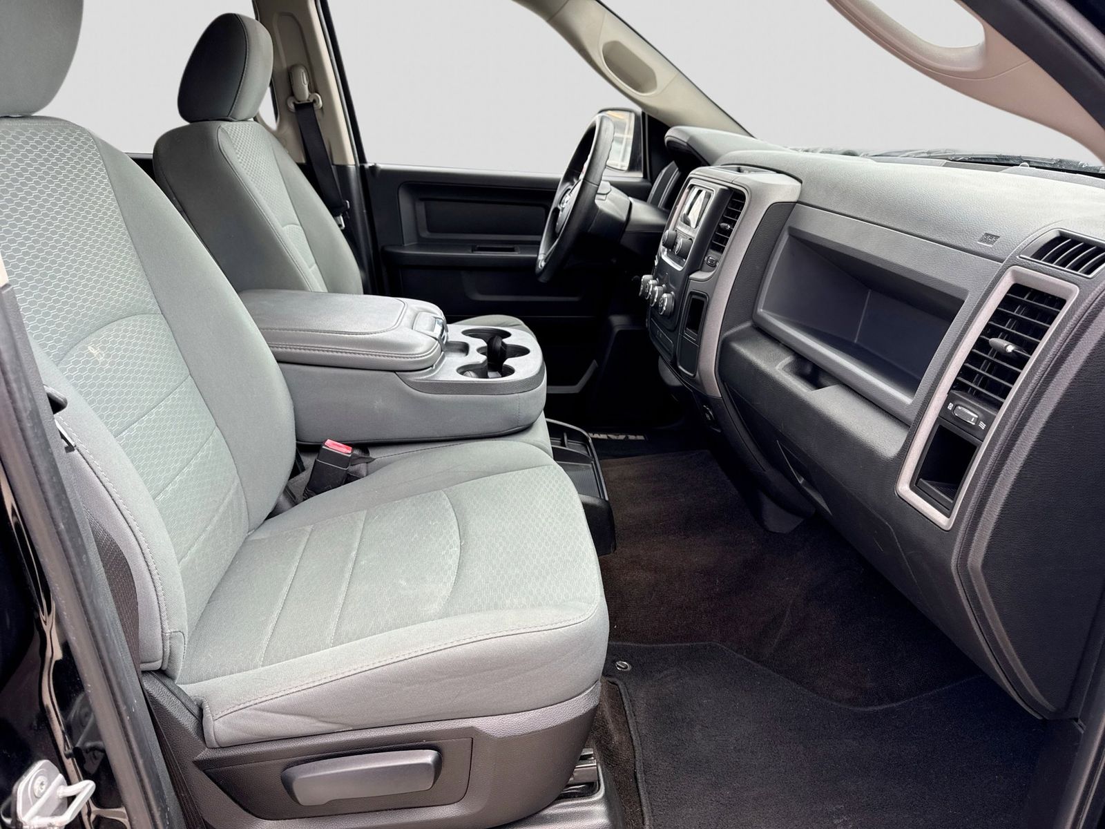 Thumbnail: 2015 RAM 1500 - 26