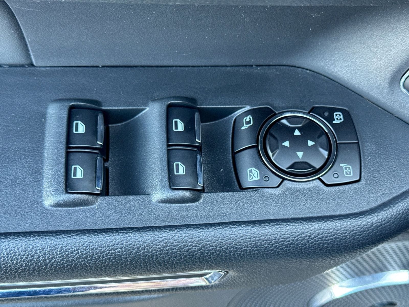 Thumbnail: 2023 Ford Expedition - 17