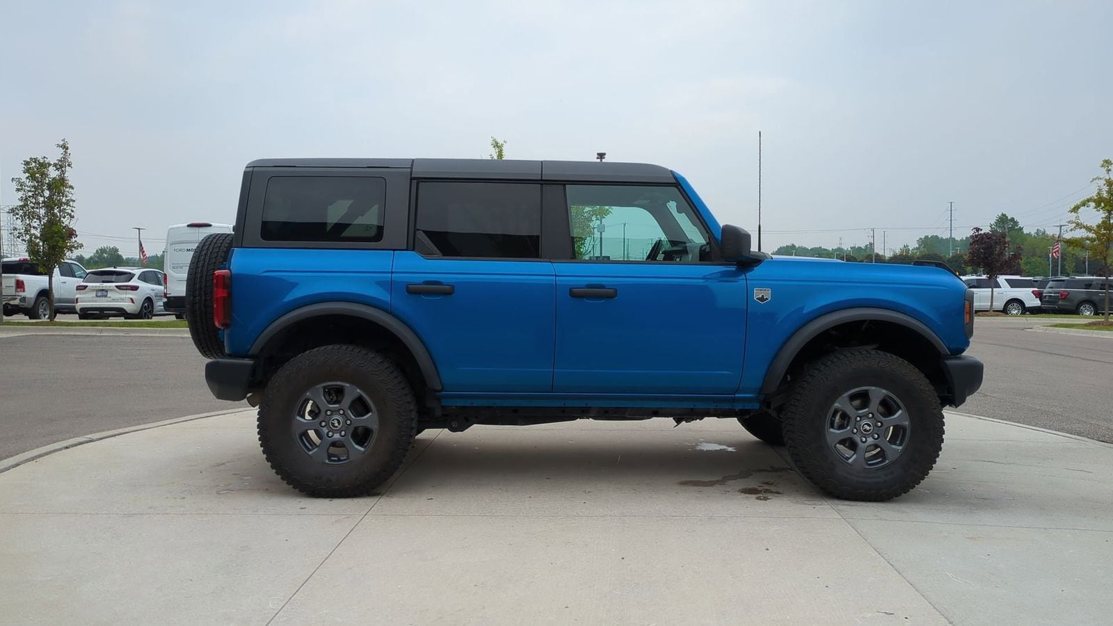 Thumbnail: 2022 Ford Bronco - 8