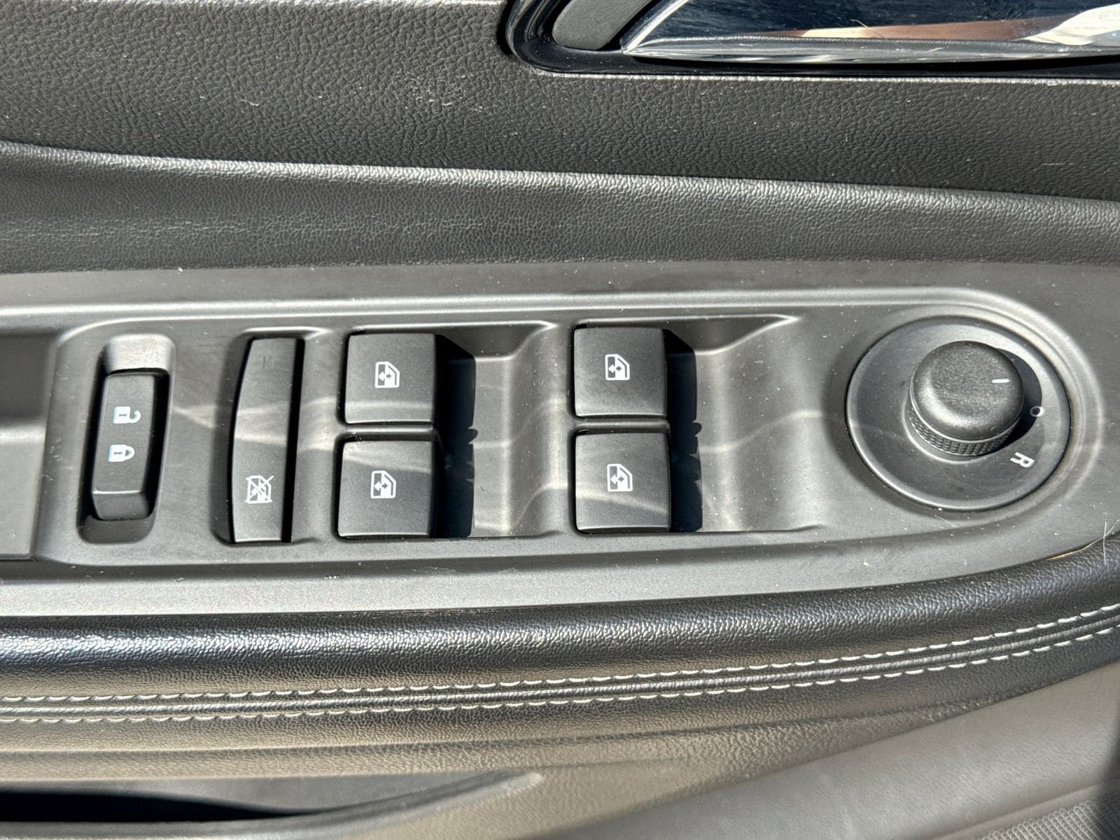 Thumbnail: 2019 Buick Encore - 19