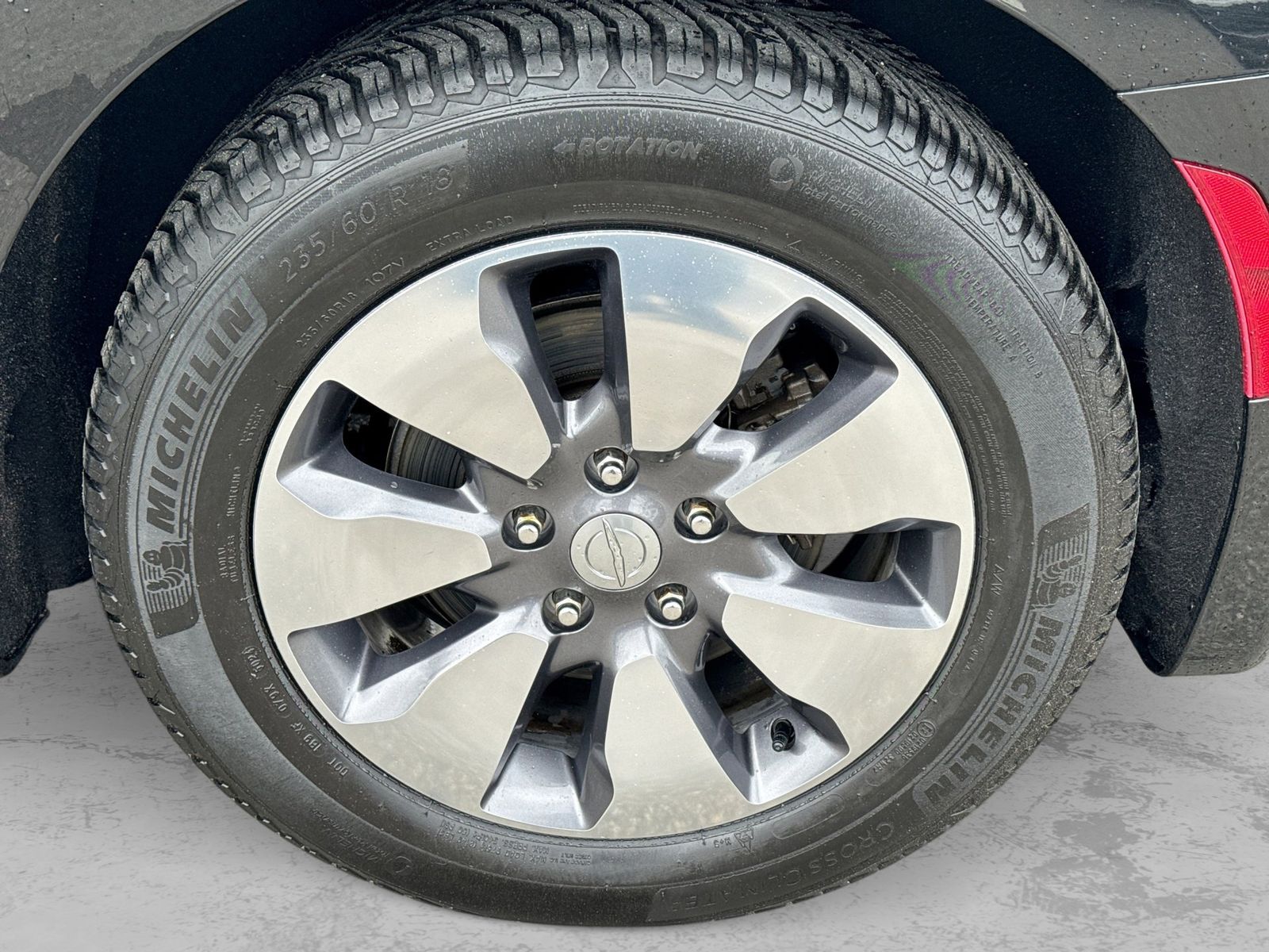 Thumbnail: 2018 Chrysler Pacifica - 17