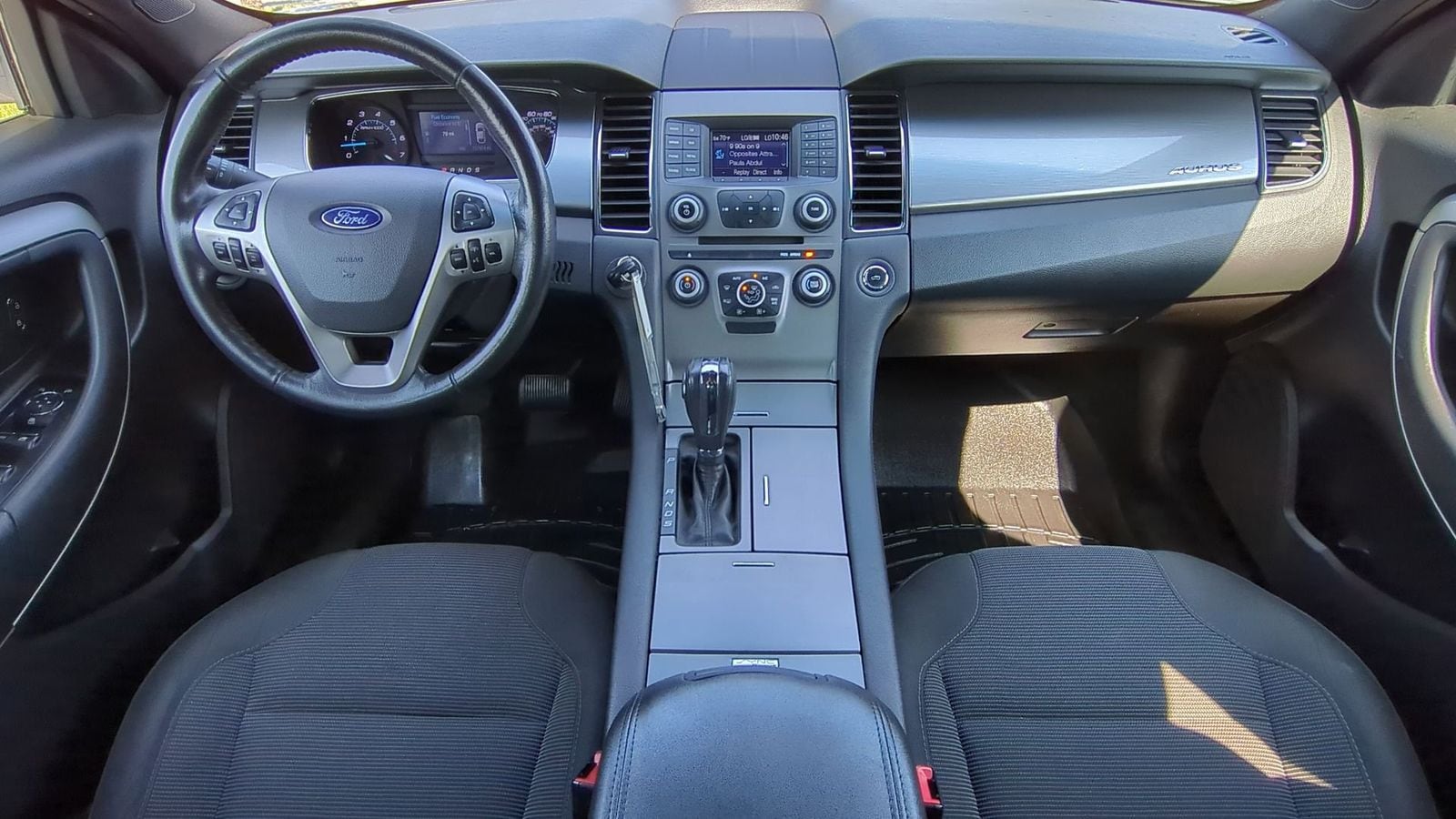 Thumbnail: 2014 Ford Taurus - 14