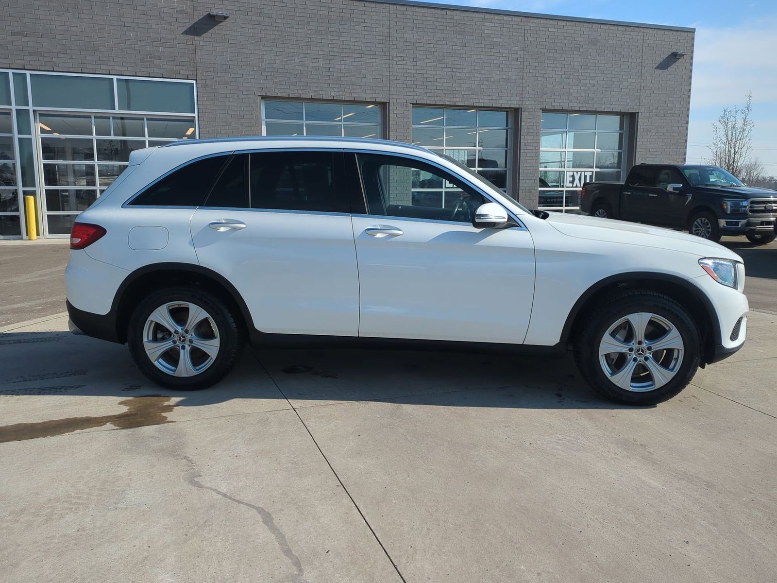 Thumbnail: 2017 Mercedes-Benz GLC - 8