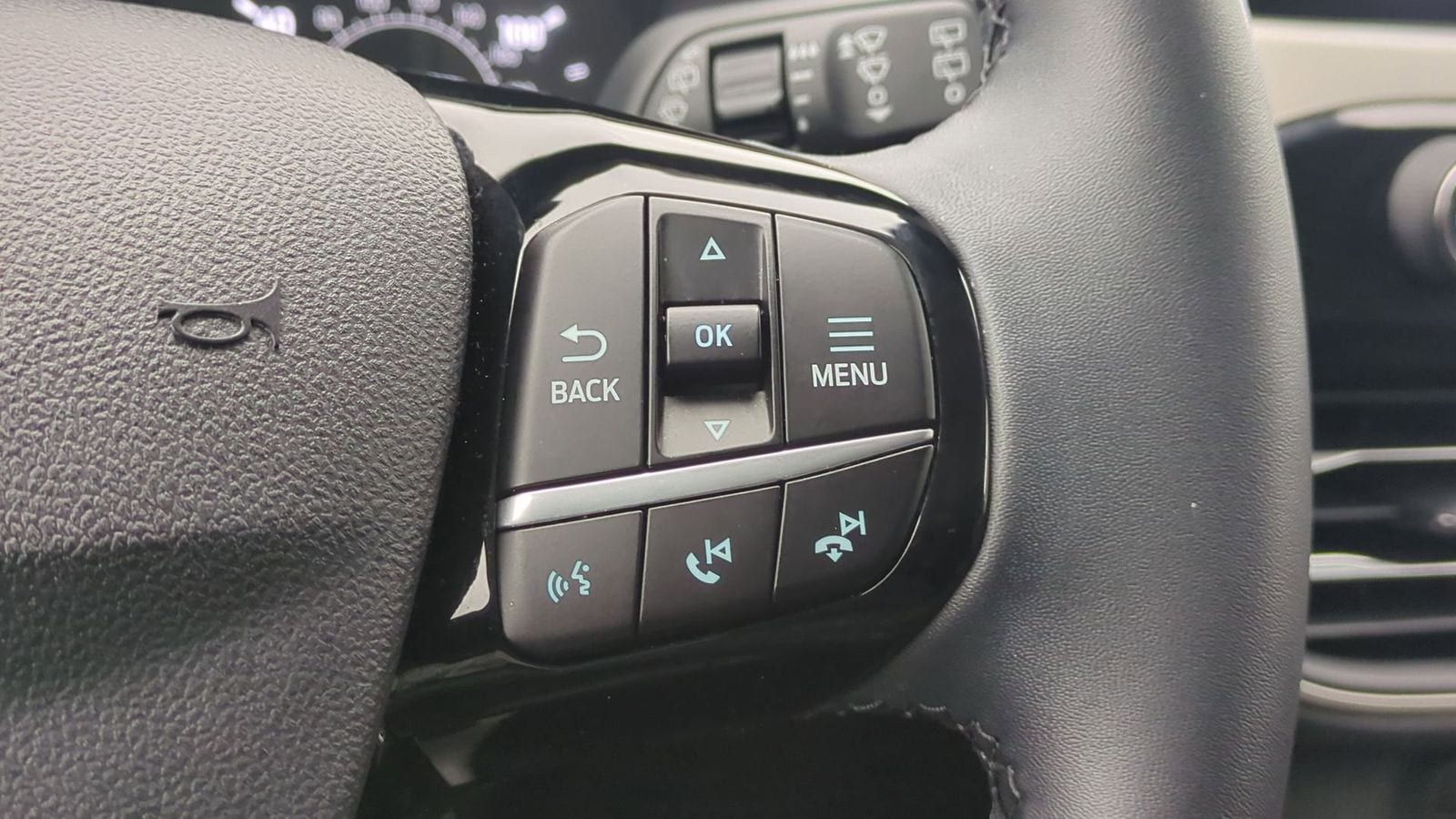 Thumbnail: 2022 Ford Escape - 24