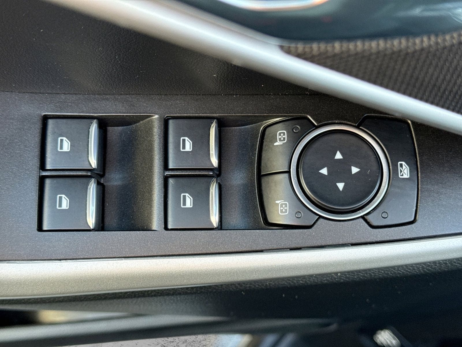 Thumbnail: 2024 Ford Explorer - 17