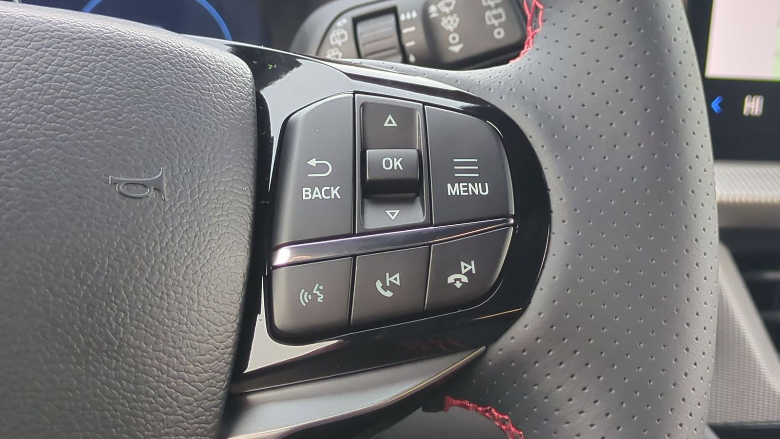 Thumbnail: 2026 Ford Explorer - 21