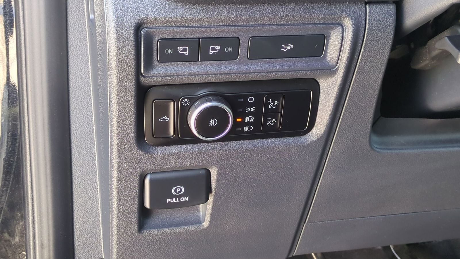 Thumbnail: 2023 Ford F-150 - 17