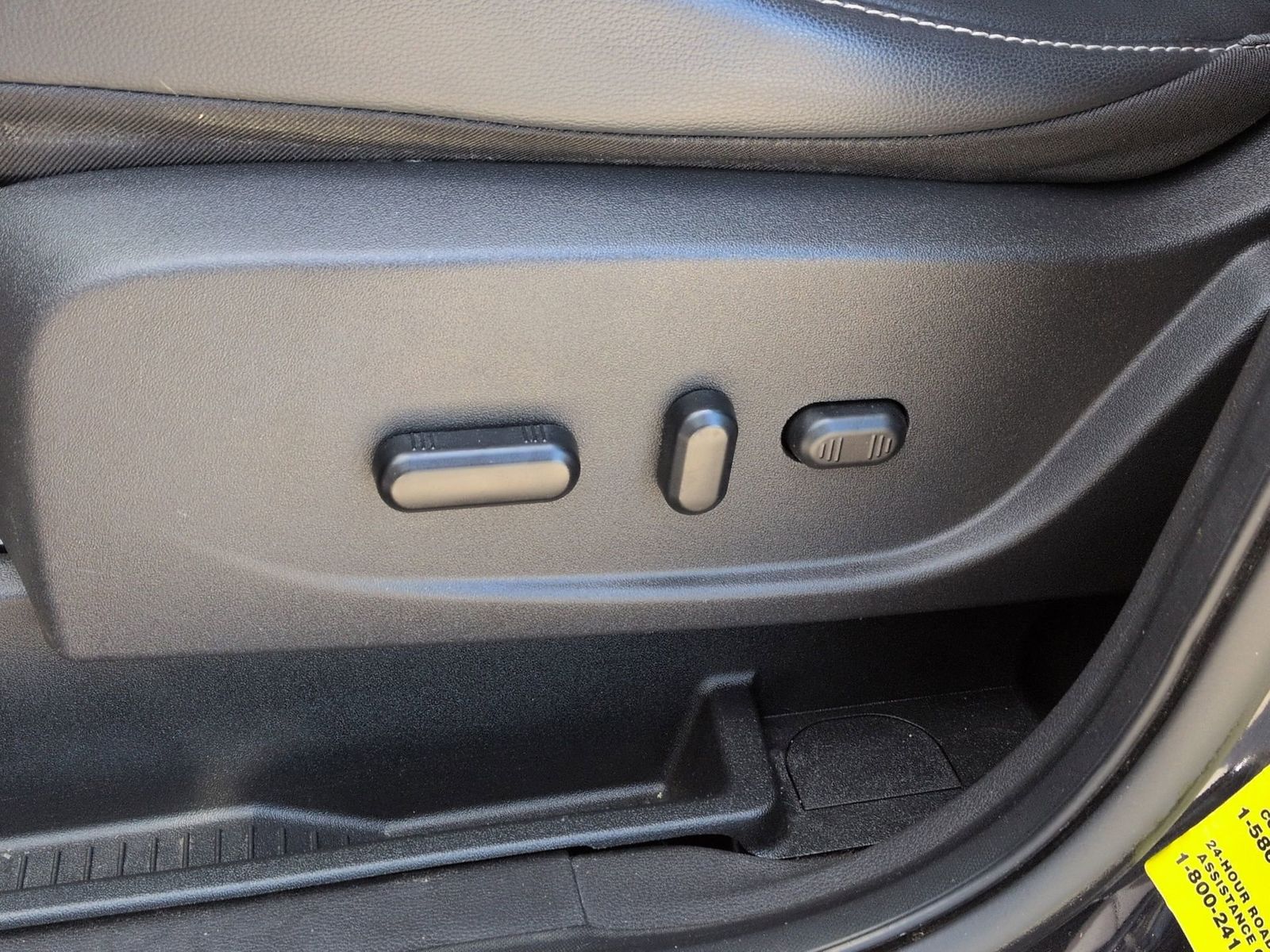 Thumbnail: 2019 Ford Escape - 18