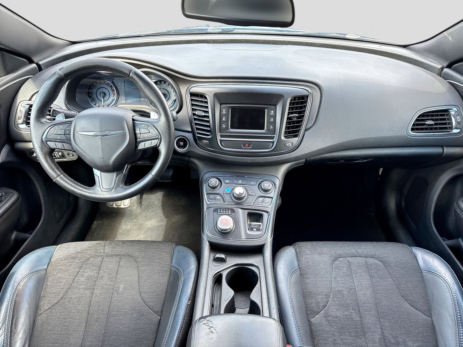 Thumbnail: 2016 Chrysler 200 - 16