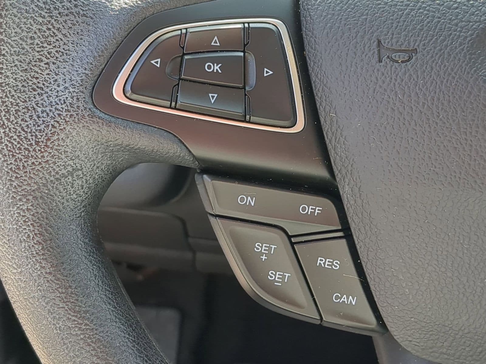 Thumbnail: 2018 Ford Escape - 25