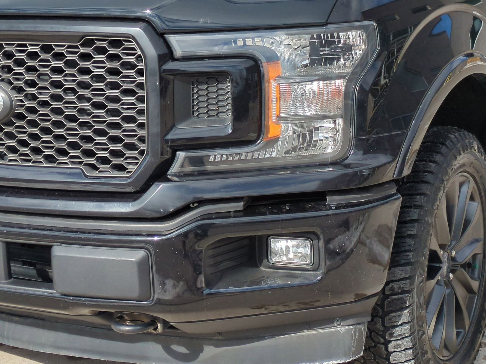 Thumbnail: 2019 Ford F-150 - 13