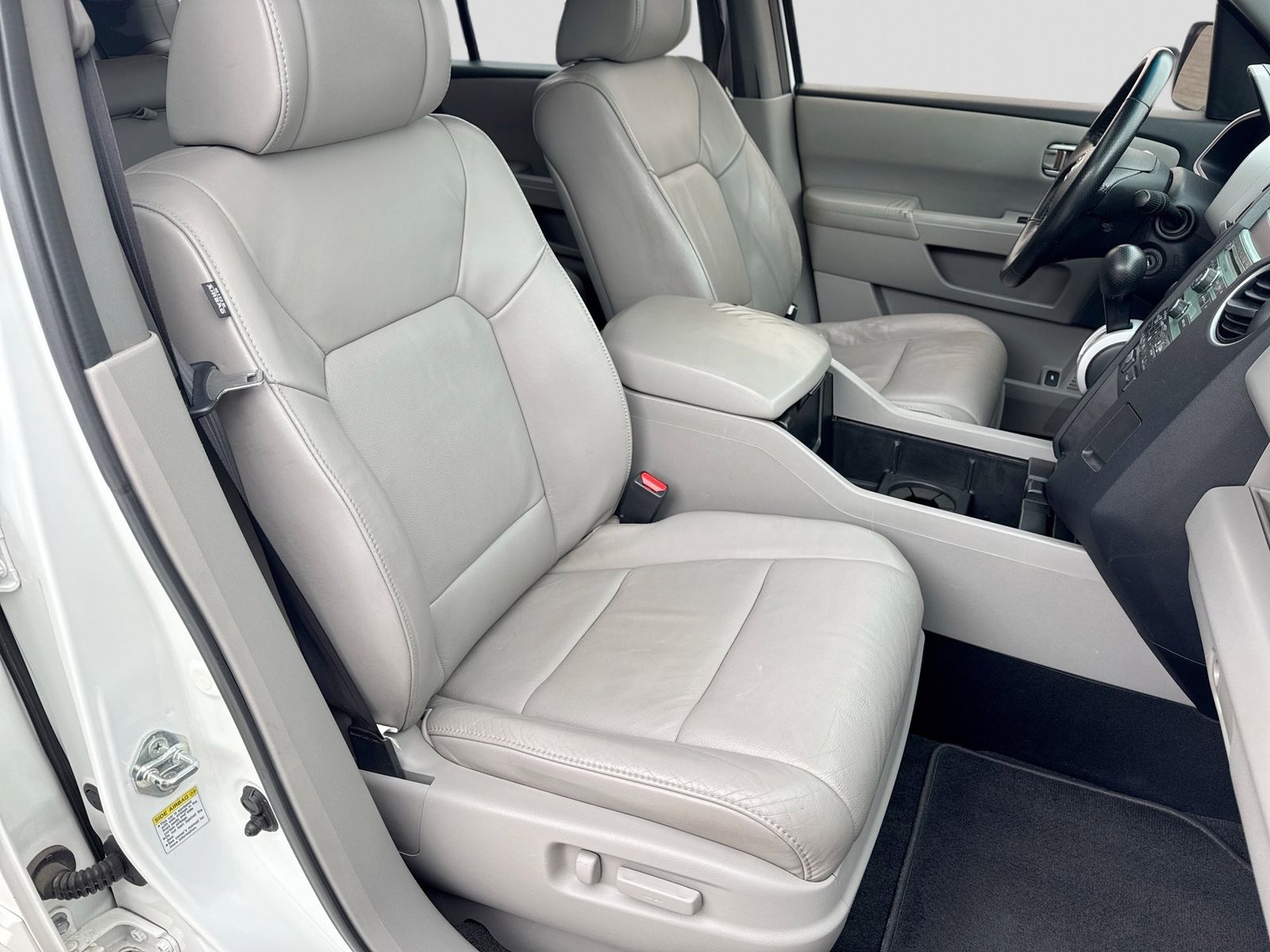 Thumbnail: 2010 Honda Pilot - 21
