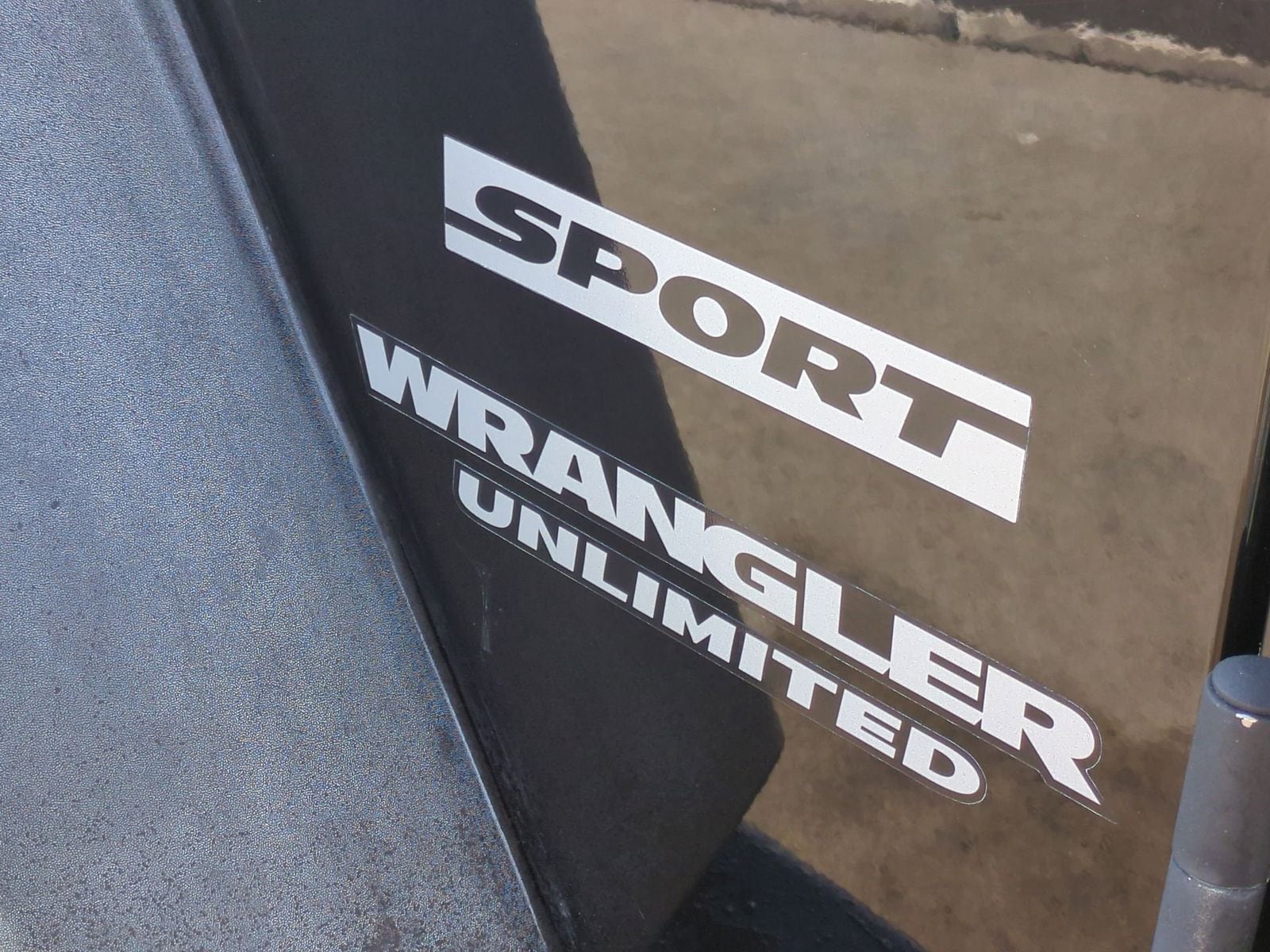 Thumbnail: 2012 Jeep Wrangler - 14