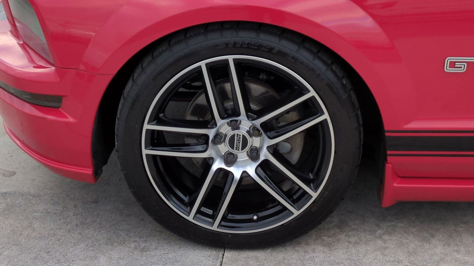 Thumbnail: 2006 Ford Mustang - 12