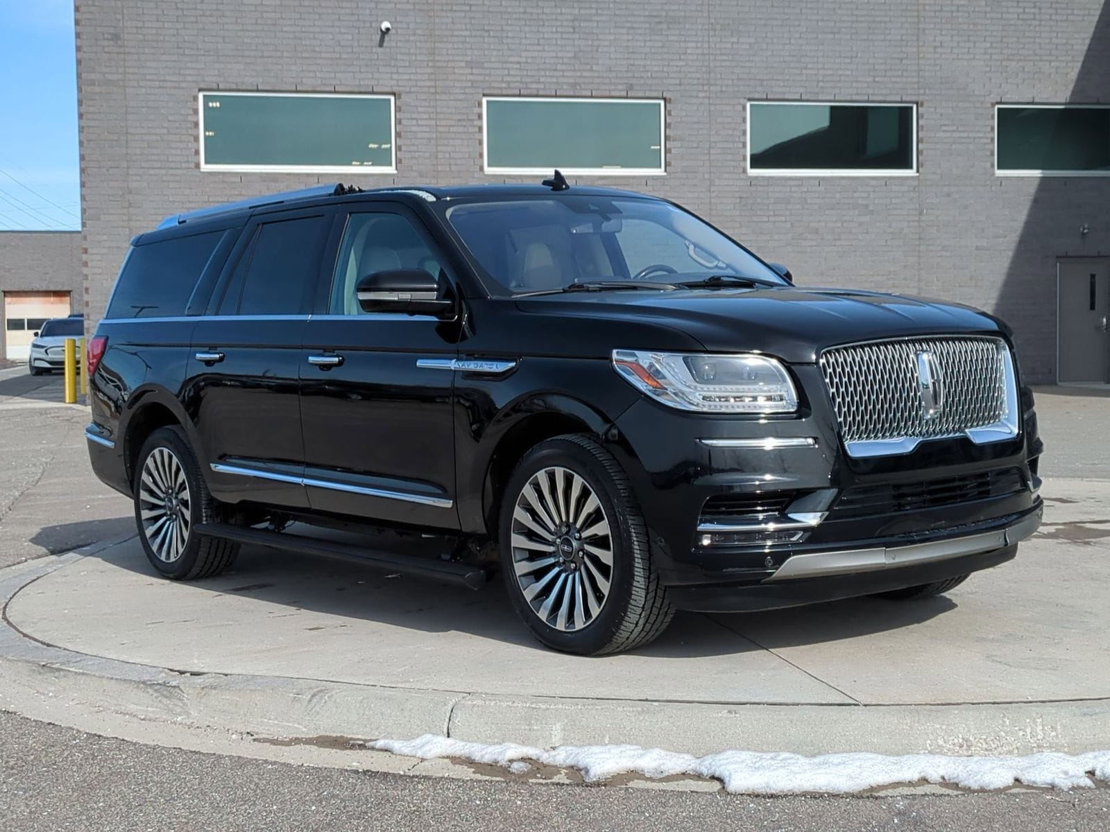 Thumbnail: 2018 Lincoln Navigator L - 10