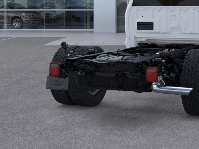 Thumbnail: 2025 Ford F-550 - 21