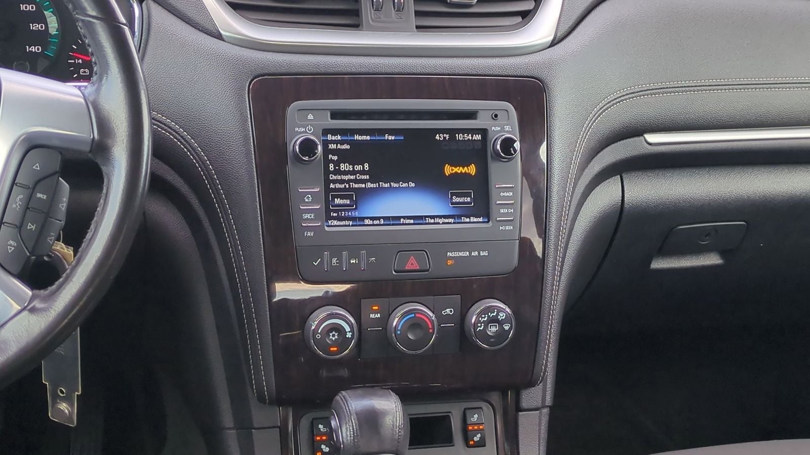 Thumbnail: 2017 Chevrolet Traverse - 31