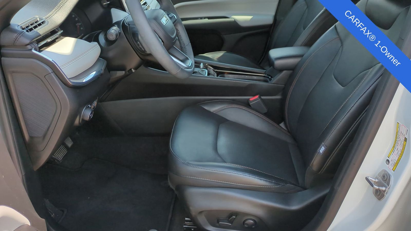 Thumbnail: 2023 Jeep Compass - 17