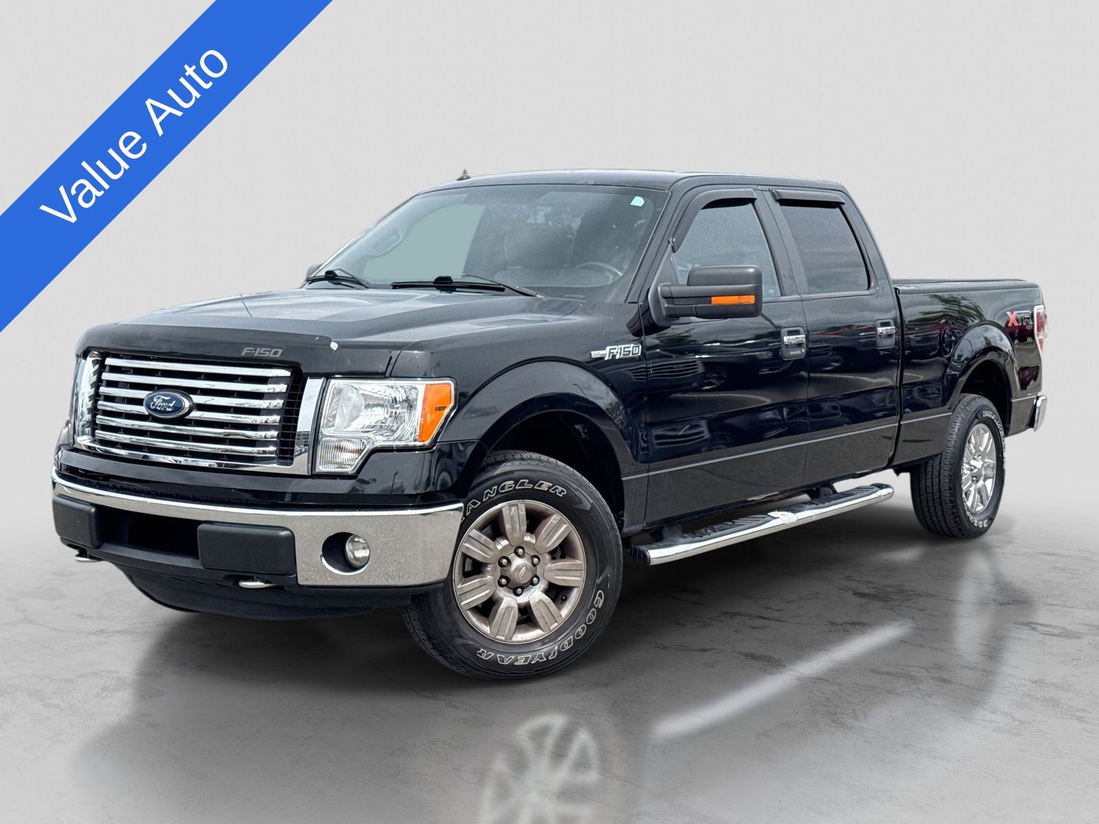2011 Ford F-150 XLT -
                  Washington, MI