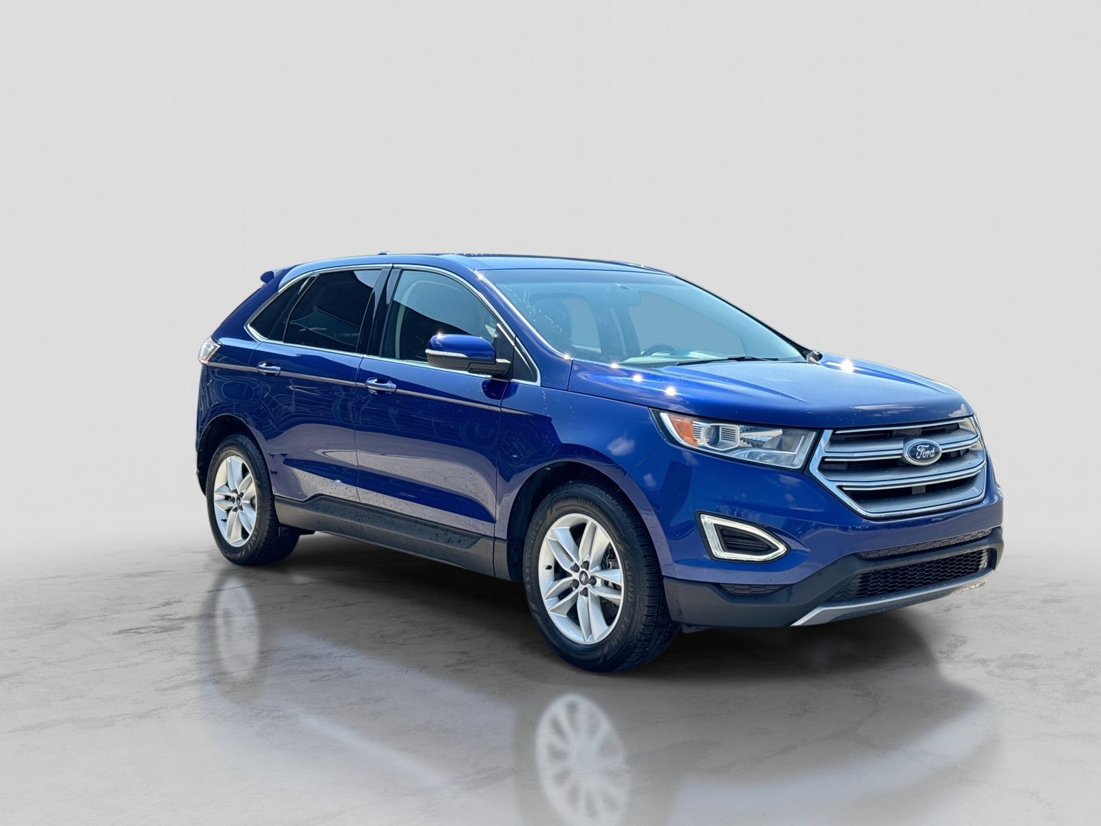 Thumbnail: 2015 Ford Edge - 10