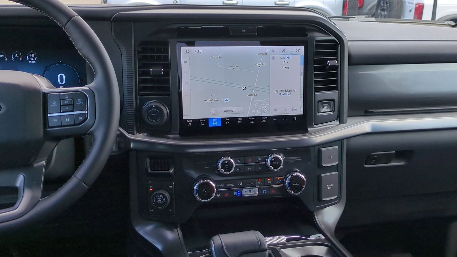 2025 Ford F-150 Lariat 27