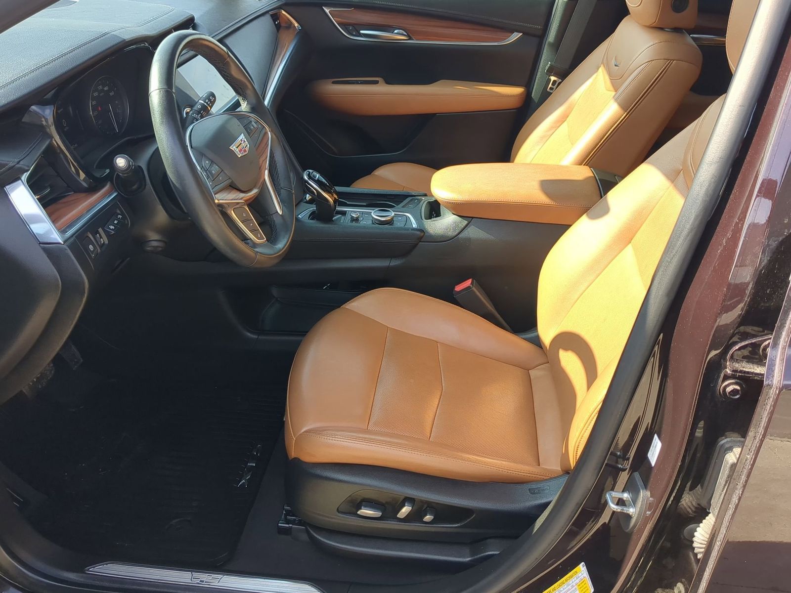 Thumbnail: 2021 Cadillac XT5 - 20