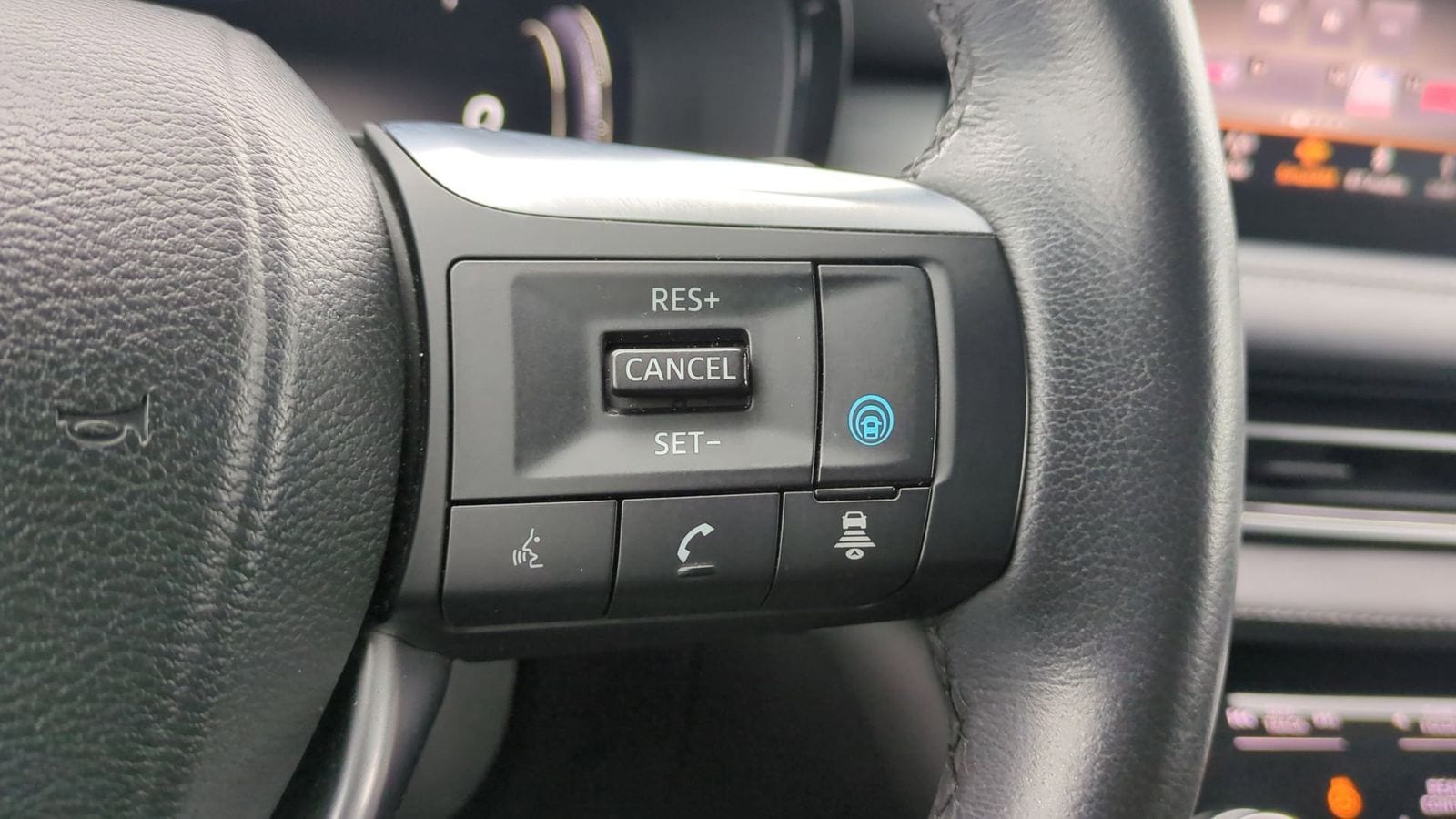 Thumbnail: 2023 INFINITI QX60 - 23