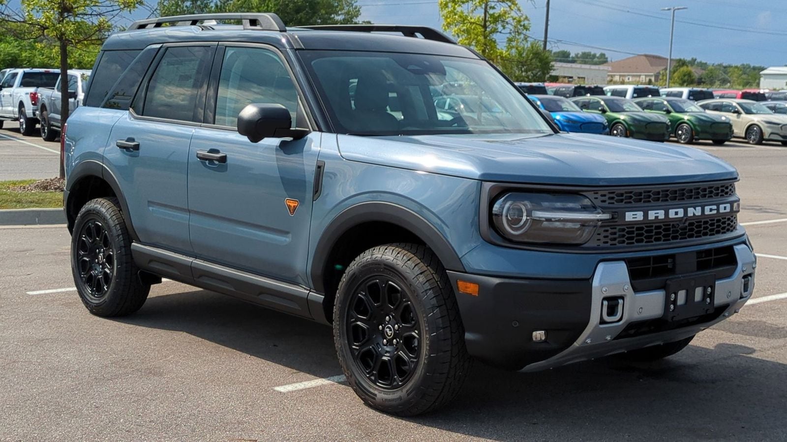 Thumbnail: 2025 Ford Bronco Sport - 8
