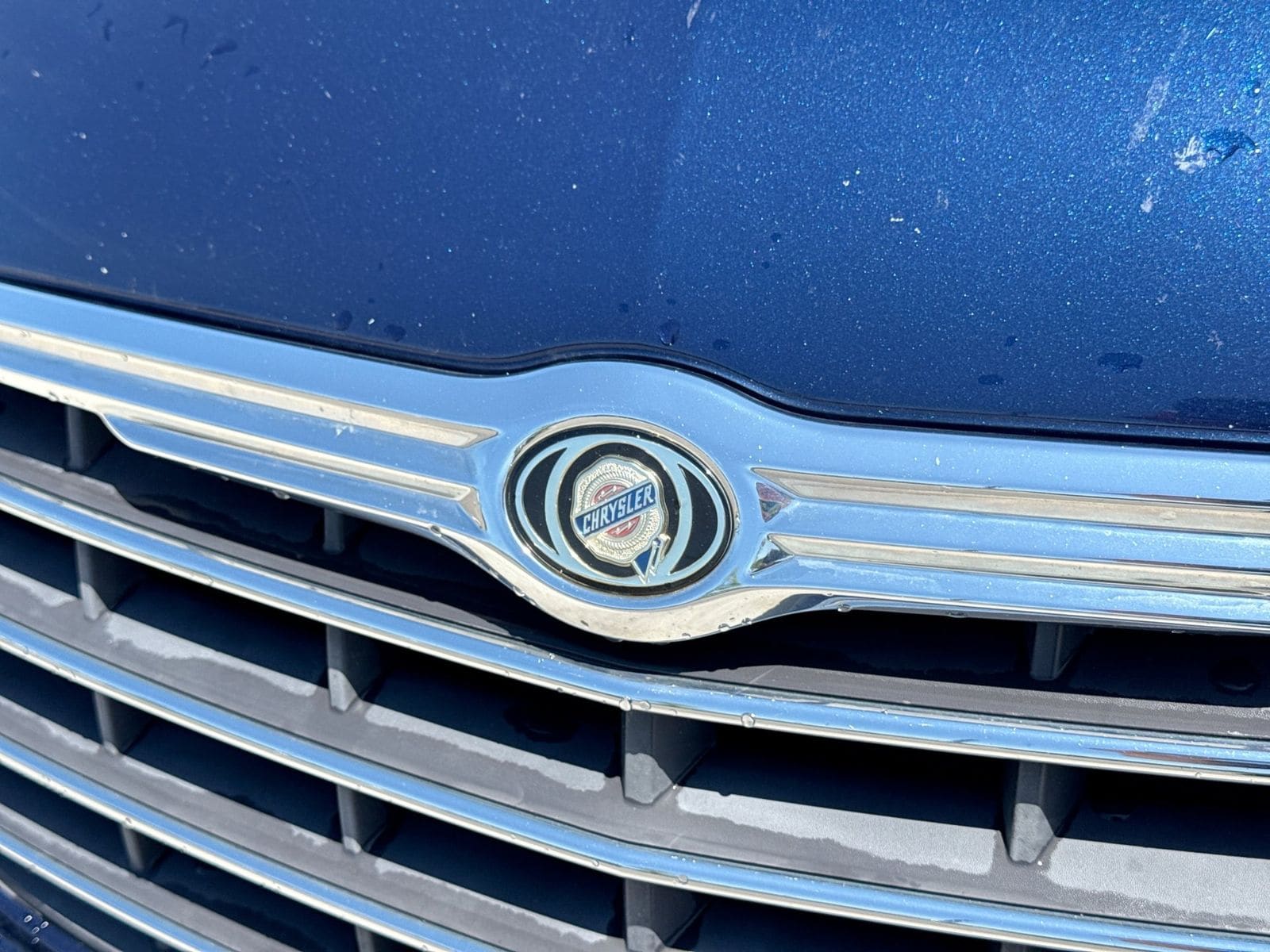 Thumbnail: 2005 Chrysler Pacifica - 12