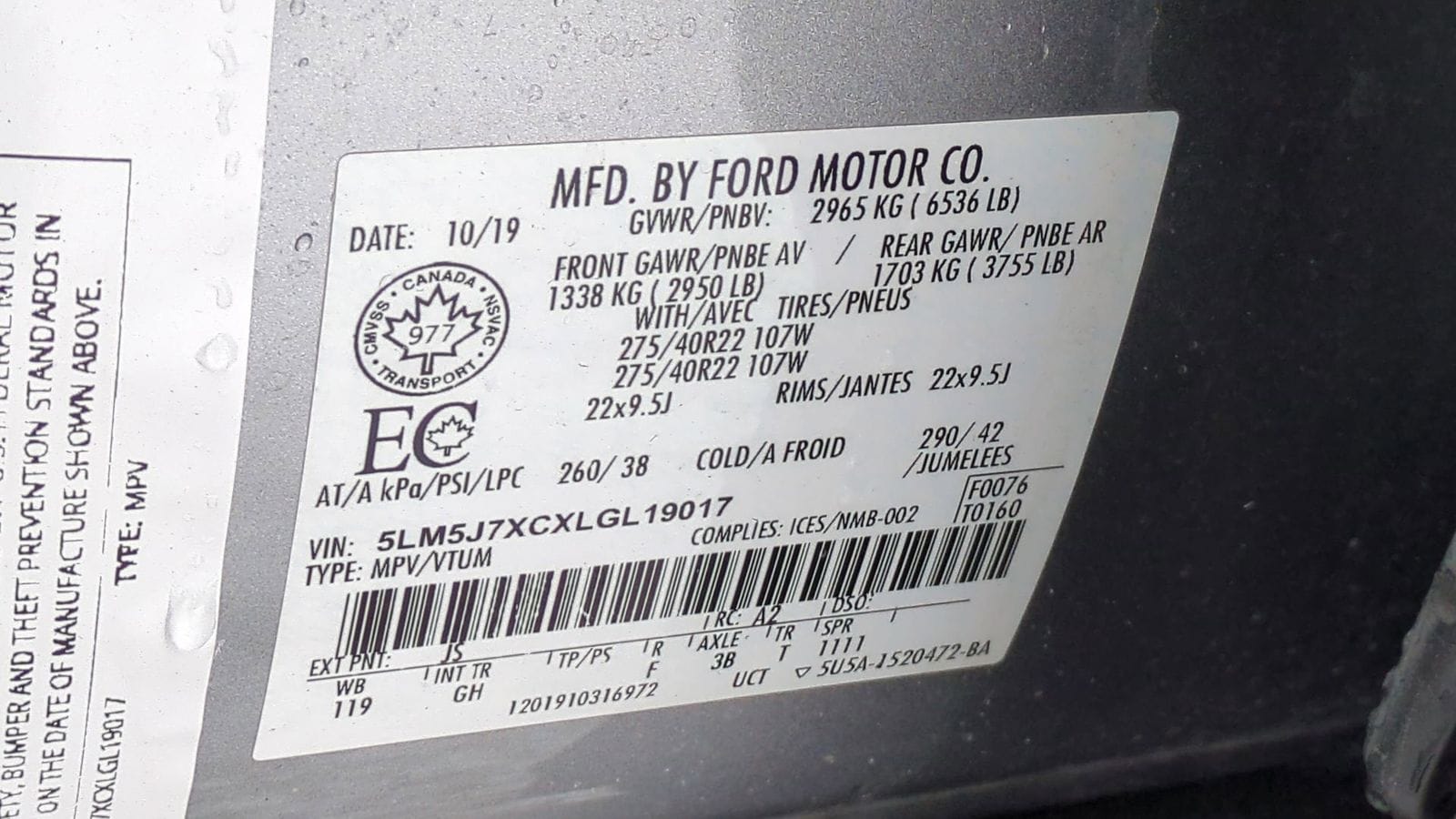 Thumbnail: 2020 Lincoln Aviator - 42