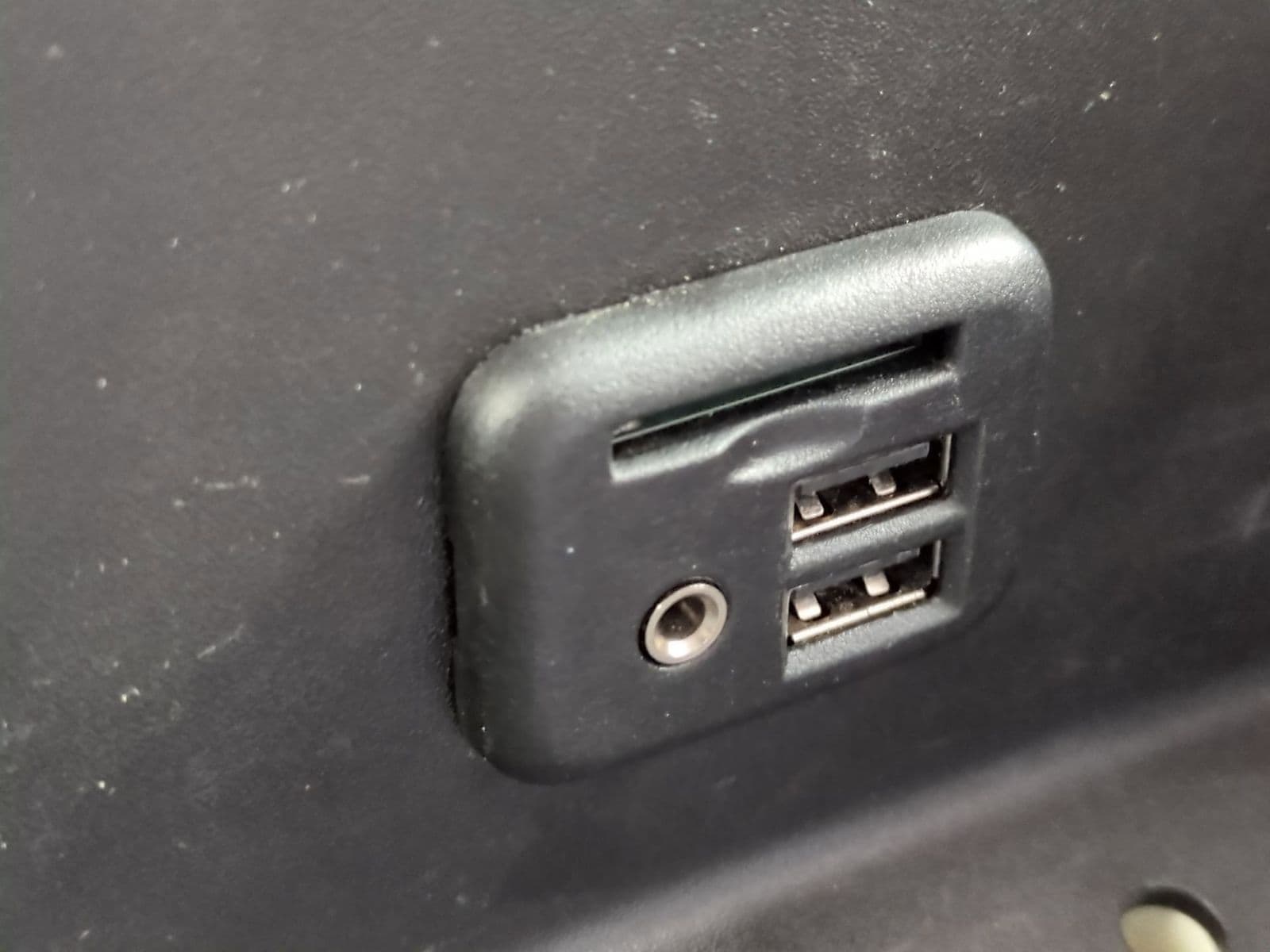 Thumbnail: 2017 Chevrolet Silverado 2500 - 26