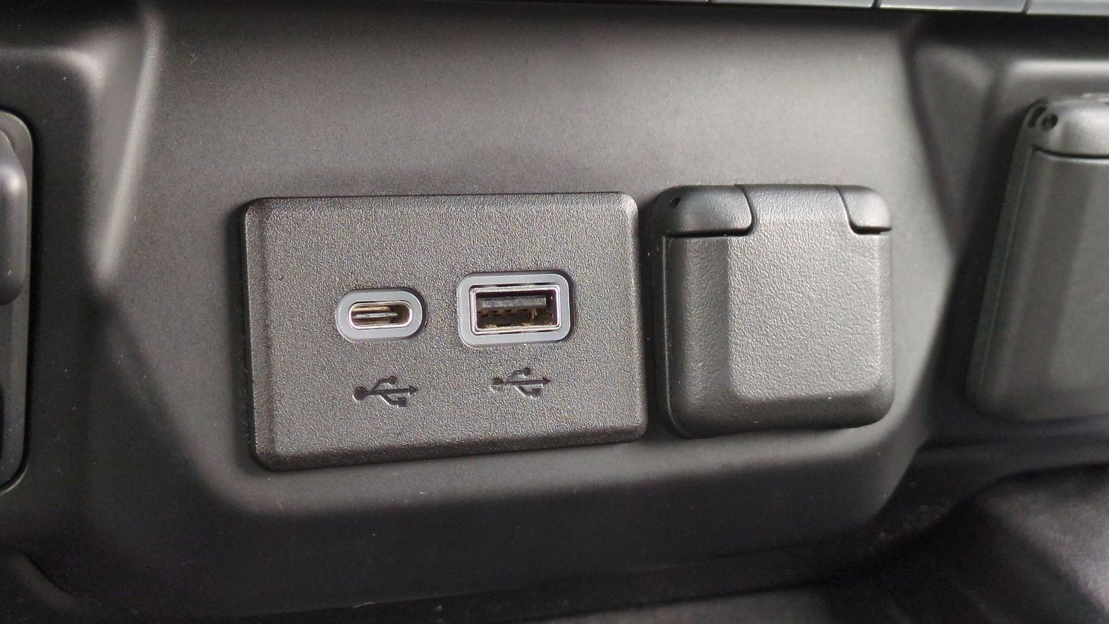 Thumbnail: 2019 Chevrolet Silverado 1500 - 38