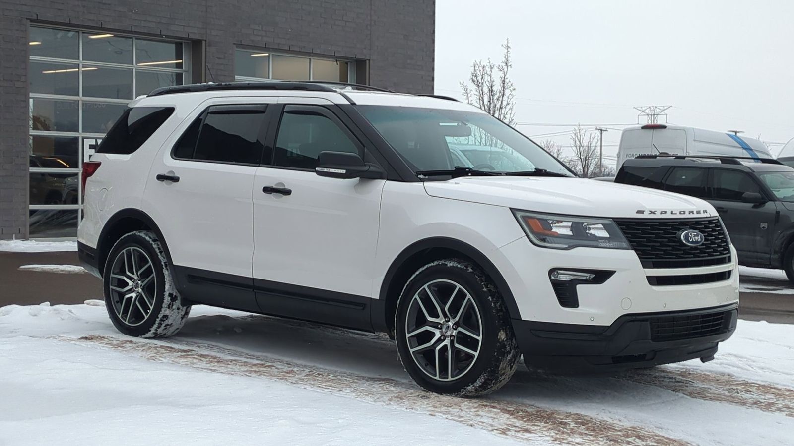 Thumbnail: 2018 Ford Explorer - 10