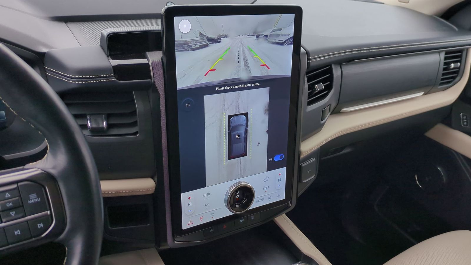 Thumbnail: 2023 Ford Expedition - 32