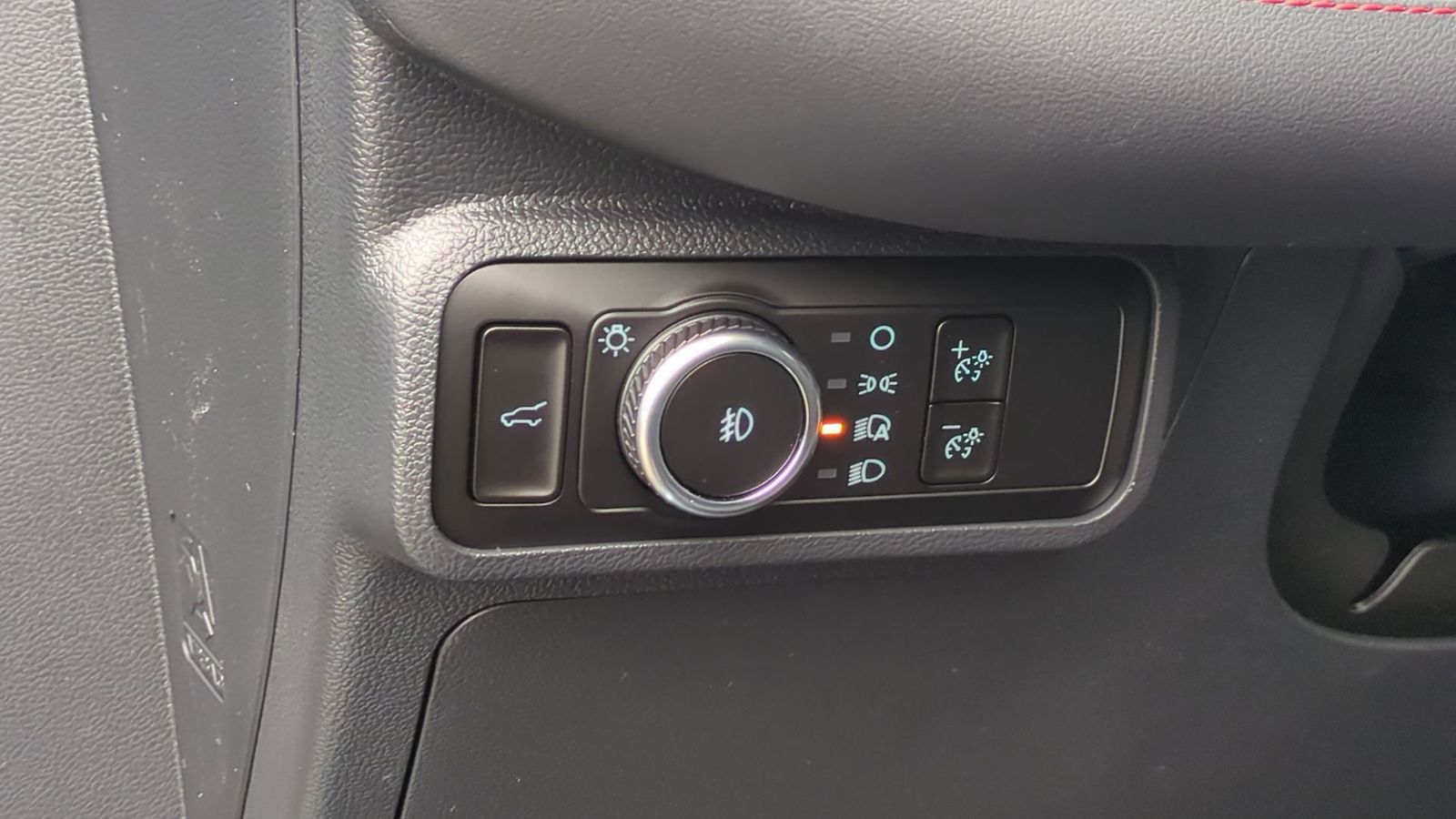 Thumbnail: 2026 Ford Explorer - 15