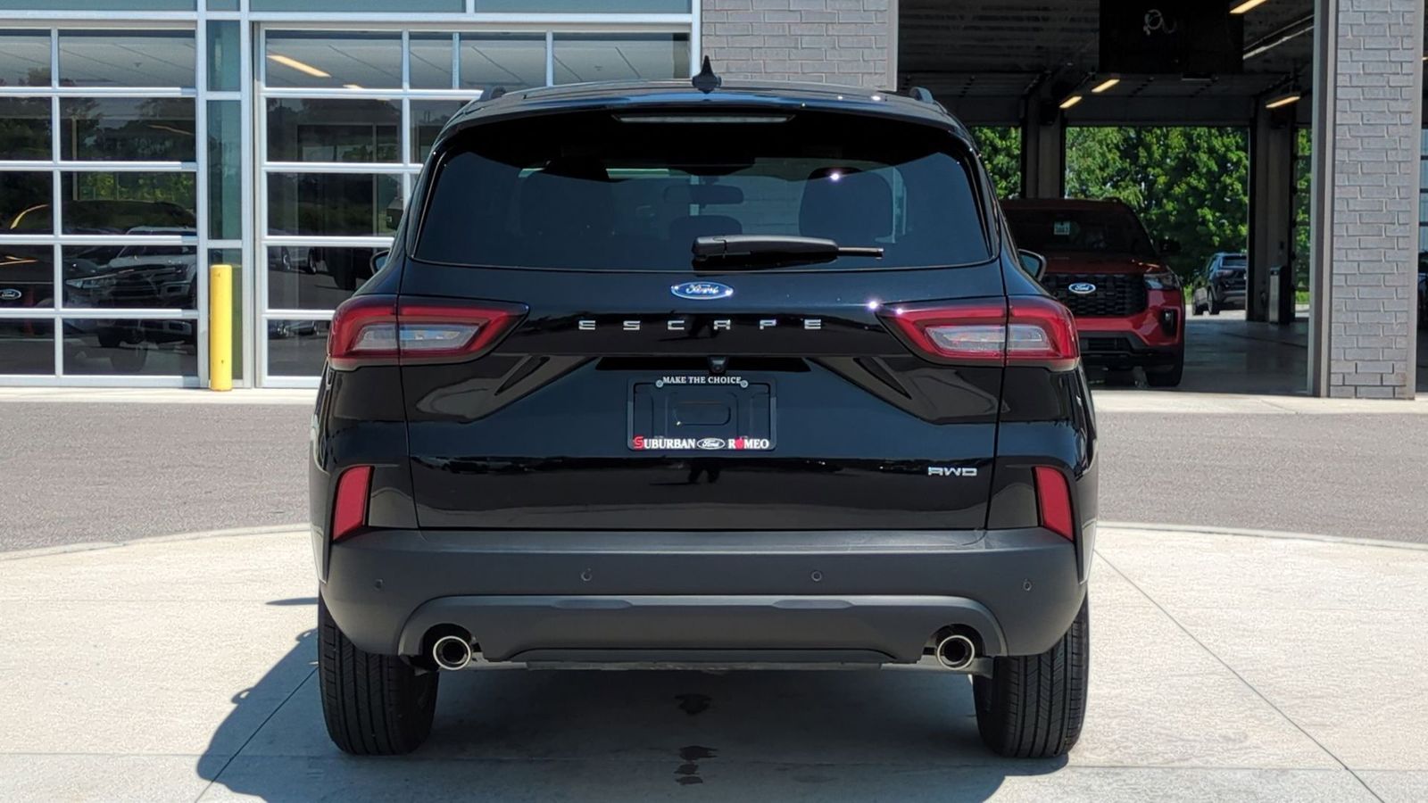 2025 Ford Escape ST-Line photo 4