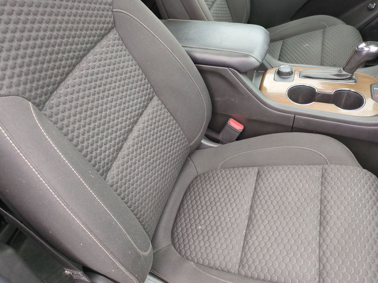 Thumbnail: 2018 GMC Acadia - 24