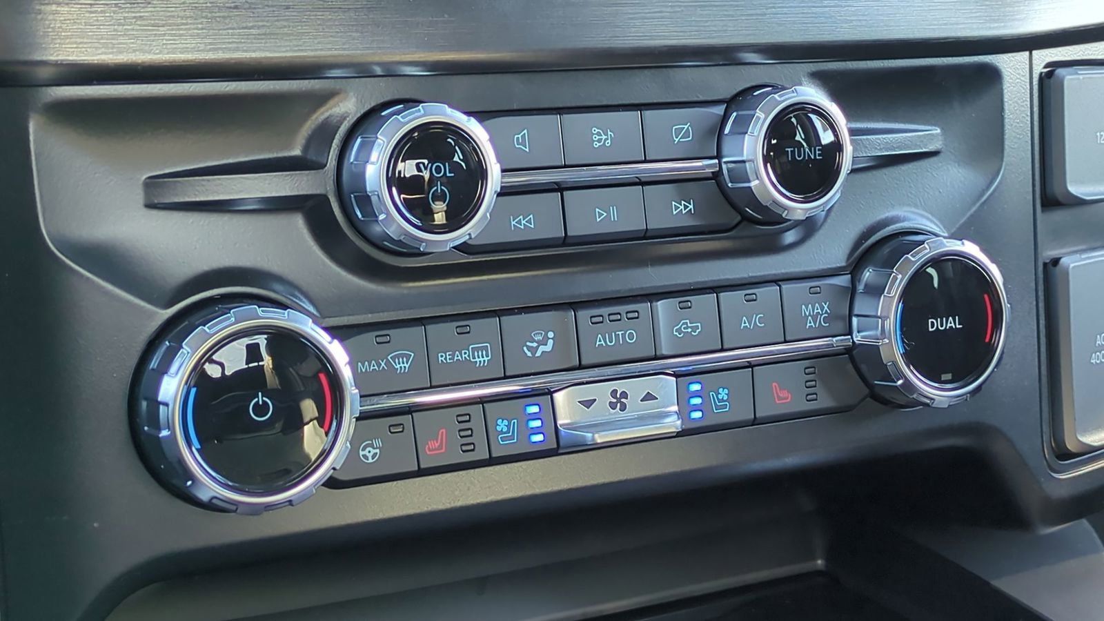 Thumbnail: 2024 Ford F-250 - 31