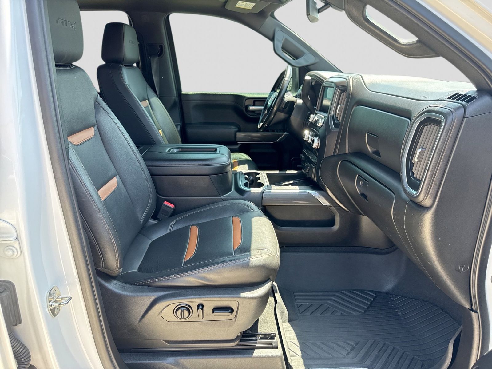 Thumbnail: 2020 GMC Sierra 1500 - 23
