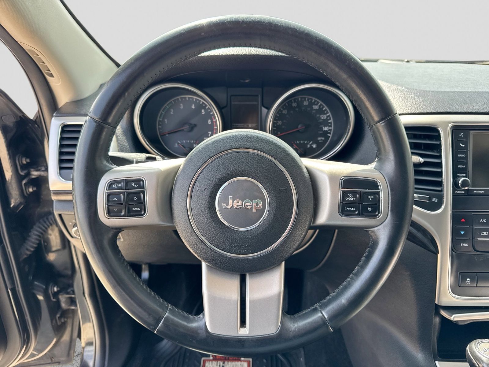 Thumbnail: 2012 Jeep Grand Cherokee - 24