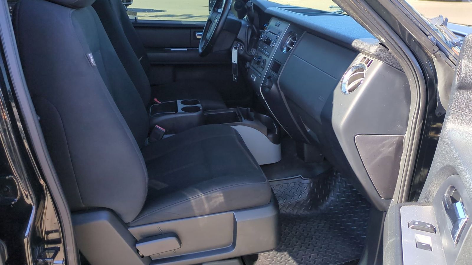 Thumbnail: 2015 Ford Expedition - 25
