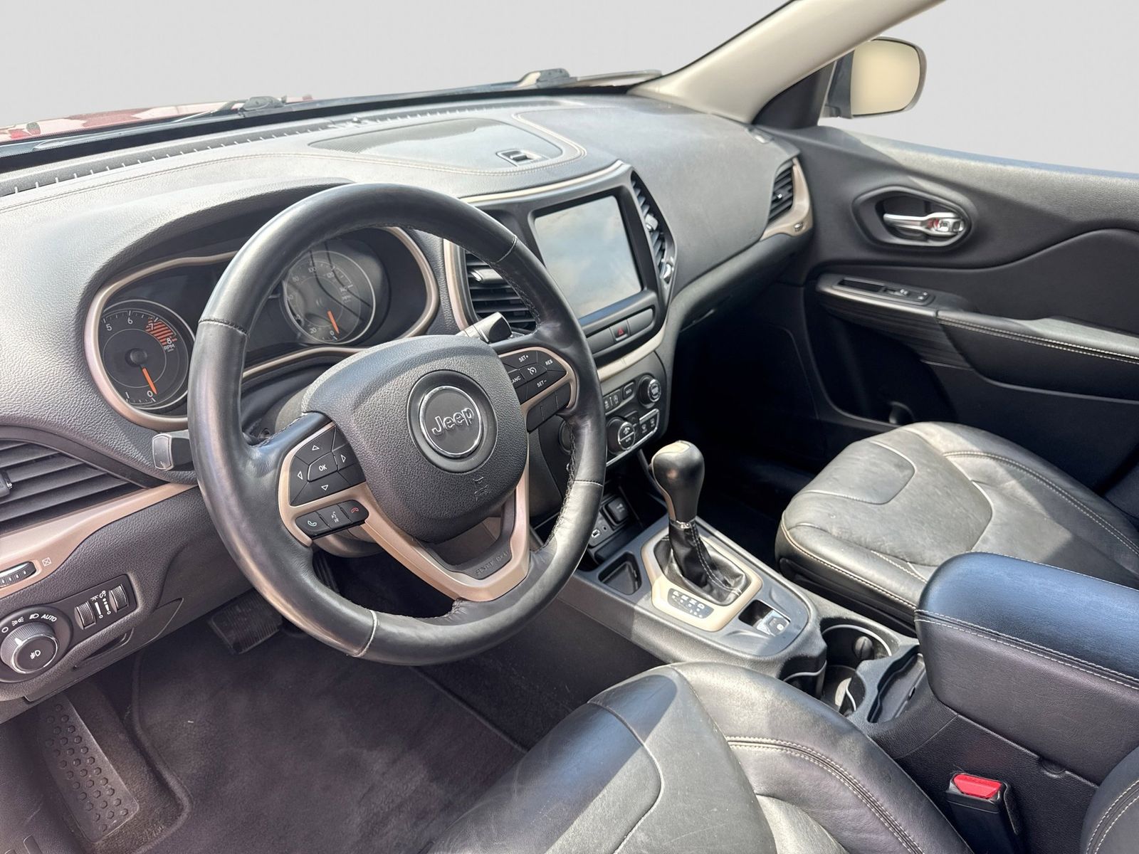 Thumbnail: 2016 Jeep Cherokee - 2
