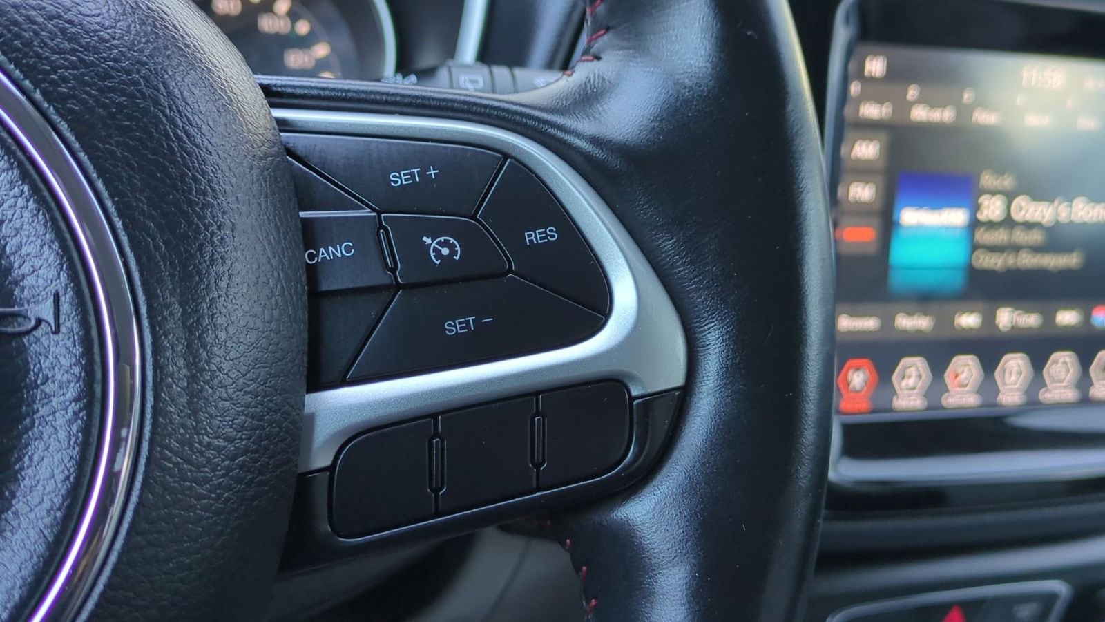 Thumbnail: 2019 Jeep Compass - 23