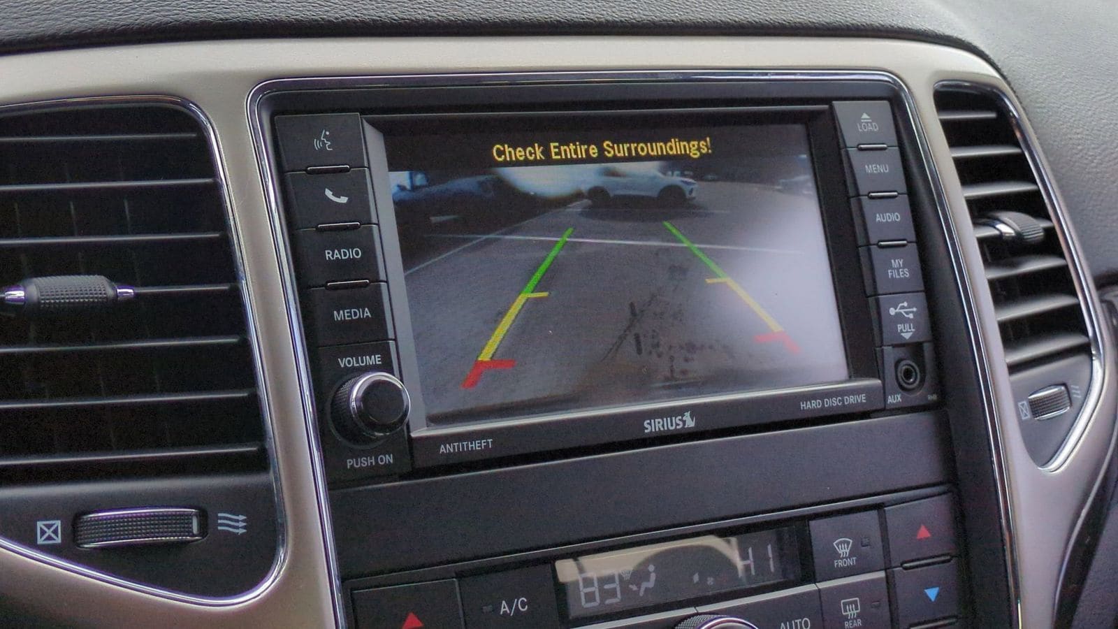 2013 Jeep Grand Cherokee Laredo 27