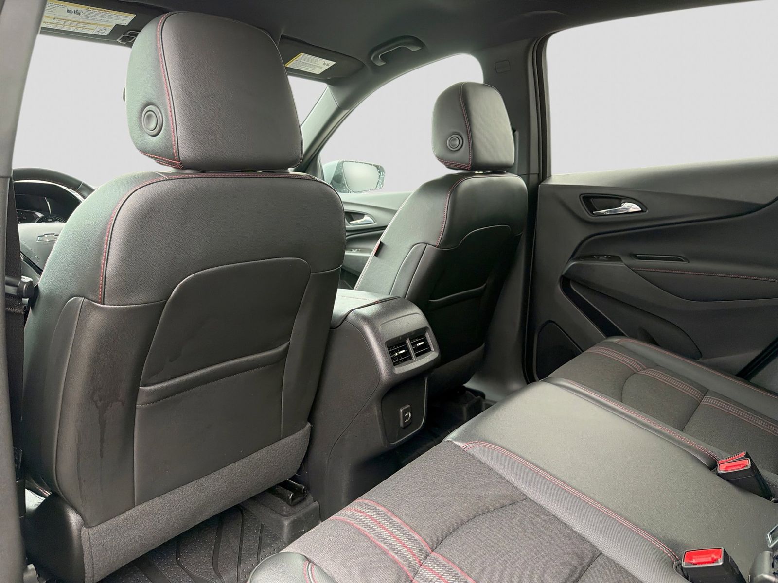 Thumbnail: 2023 Chevrolet Equinox - 21